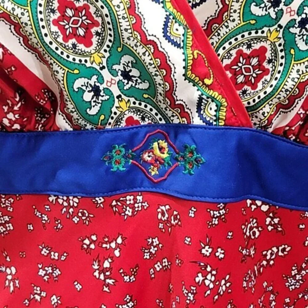 Cabernet Sleeveless Gown V-Neck Embroidered M Red Green Boho Chic
